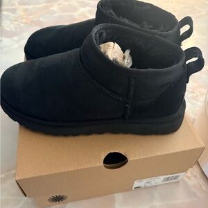 UGG Classic Ultra Mini Black Boots